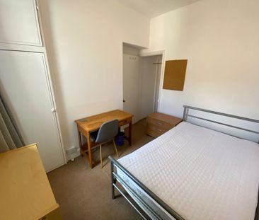 Rose Street, Haxby Road - P1488 - Photo 3