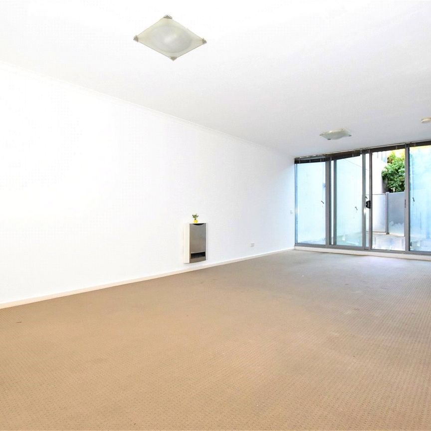 1/118 Dudley Street - Photo 1