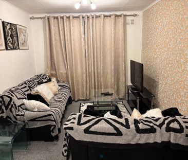 2 Bed Flat, Brierfield Terrace, AB16 - Photo 2