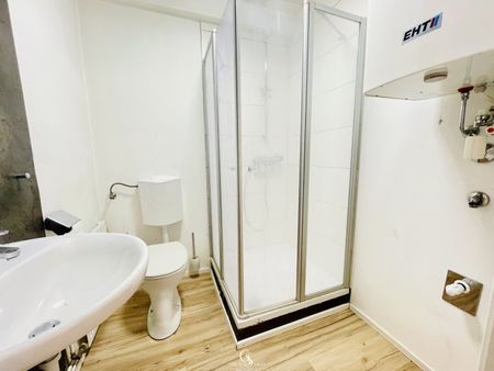 Kompakte 2-Zimmer-Stadtwohnung mit moderner Marken-Küche! - Photo 2