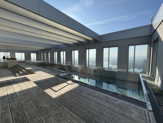 Rooftop Pool I U-Bahn-Station U1 Kagran I Helle Wohnung mit Loggia I Alte Donau Nähe I Exklusive Ausstattung - Photo 1