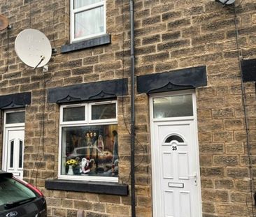 3 bed Terraced - To Let - Photo 4