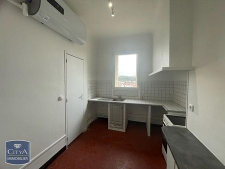 Location Appartement 1 pièce 30m² MARSEILLE 15ème - Photo 2