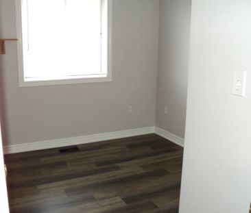 For Lease - 43 Spitfire Drive Unit# Upper Unit, Hamilton, Ontario - Photo 6