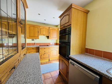 2 Bedroom Semi-detached house for Rent - Photo 5