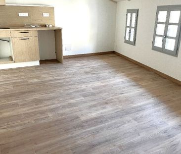 Location Appartement 2 pièces 37m² - Photo 3
