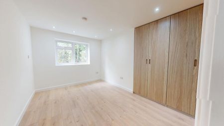 3 bedroom apartment to rent - Photo 2