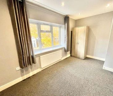 The Broadway, Southend-on-sea, Essex, SS1 - Photo 2