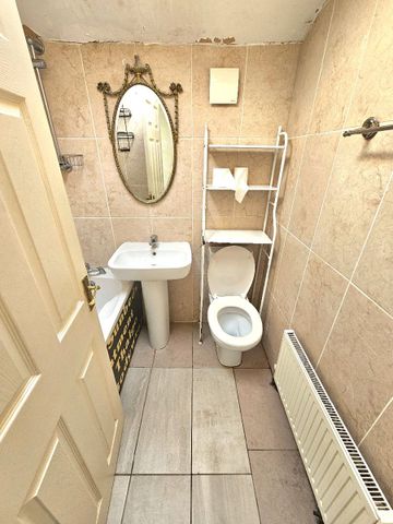 Stockport Road, Levenshulme, Manchester, M19 - Photo 5