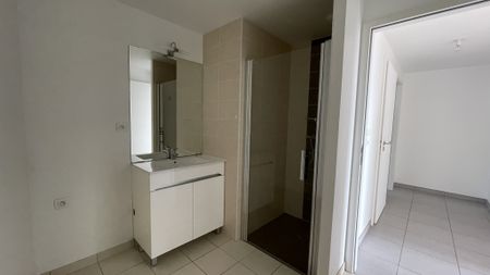 CENTRE VILLE APPARTEMENT TYPE 3 A LOUER - Photo 2