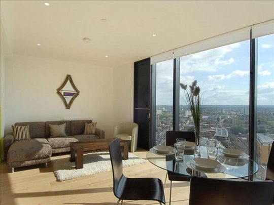 2 bedroom flat to rent - Photo 1