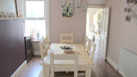 Becket Road, Worthing, West Sussex - Photo 2