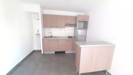 location Appartement T2 DE 56.59m² À ATHIS MONS - Photo 4