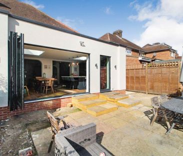 3 bedroom semi-detached house to rent - Photo 1