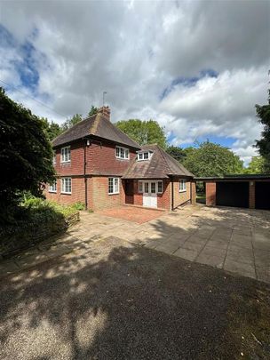 4 bedroom detached house to rent - Photo 1