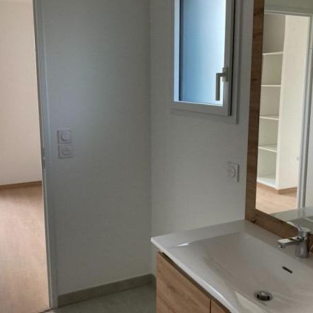 Location Appartement 2 pièces 39m² LAUNAGUET 31140 - Photo 1