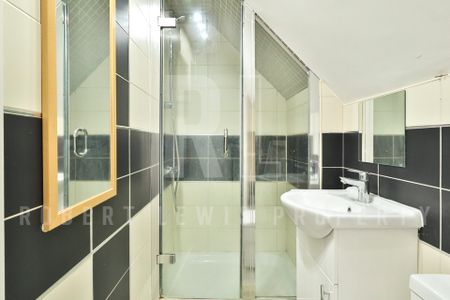 Self-Contained Studio (Inclusive of Utility Bills) – Falloden Way, NW11 6JJ - Photo 5