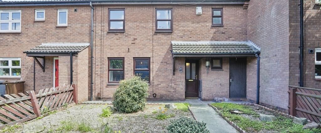 4 bedroom property to rent - Photo 1