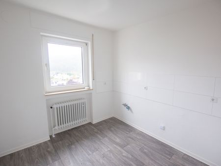 Gepflegte und preisgünstige Wohnung mit Balkon in zentraler Lage von Meschede! - Photo 3