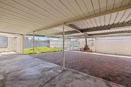 Family Home with Pool, Solar Power & Spacious Living - Photo 5