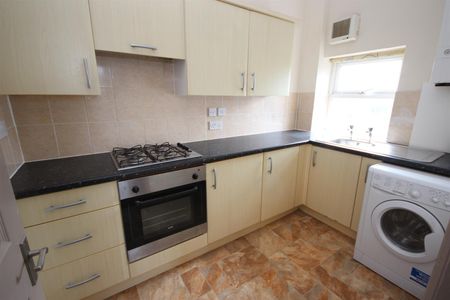 1 bed Flat for let - Photo 5