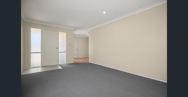 Beautifully Presented Townhouse - Photo 1