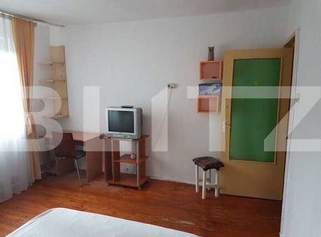 Apartament 2 camere, decomandat, 42 mp, zona strazii Mehedinti - Photo 3