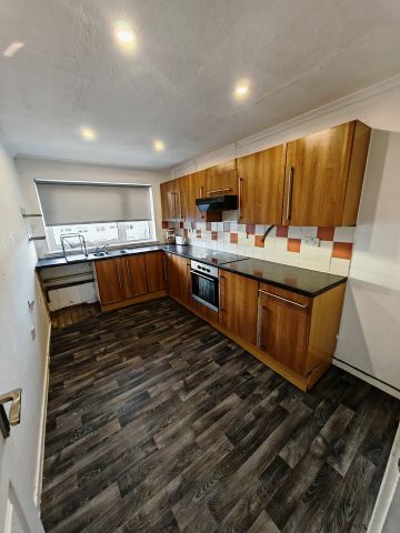 3 Bed Flat, Napier Place, G51 - Photo 5