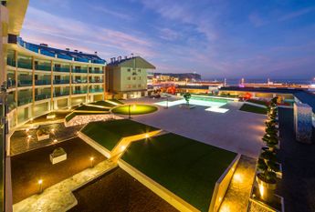 LUXURY APARTMENT FOR RENT First line from Arenal beach until summer