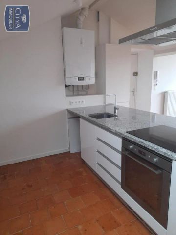 Appartement à louer 5 pièces 74.33m² - Photo 3