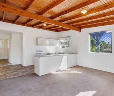 Two Bedroom Unit With Lock Up Garage! - Photo 4