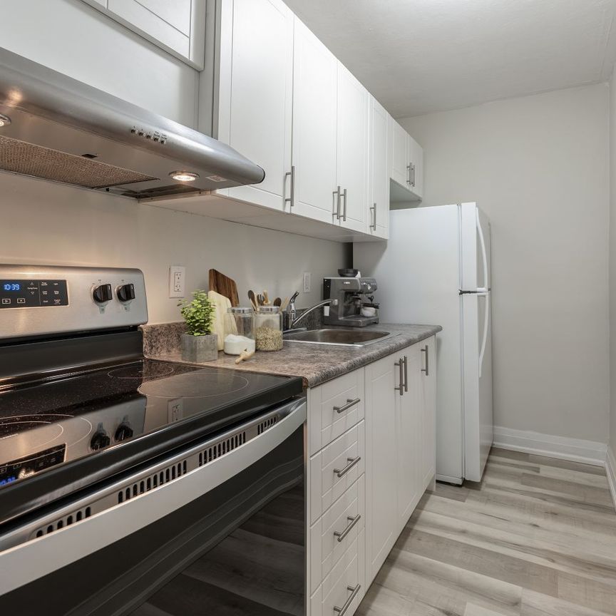 Three Bedroom Apartment - Photo 1
