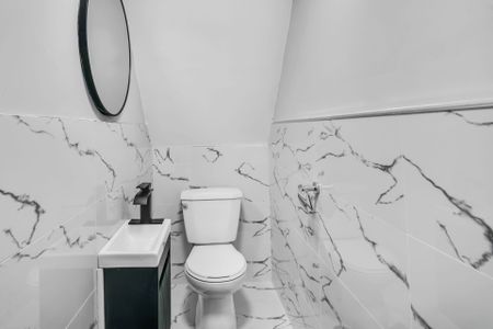 For Lease - 297 Sherbrooke Street, Peterborough, Ontario - Photo 4