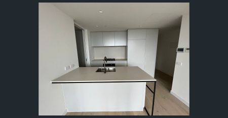 Sleek Urban Living in the Heart of South Melbourne - Photo 2