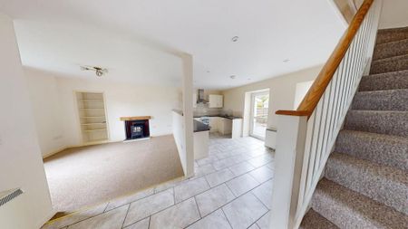 2 bedroom terraced house to rent - Photo 4