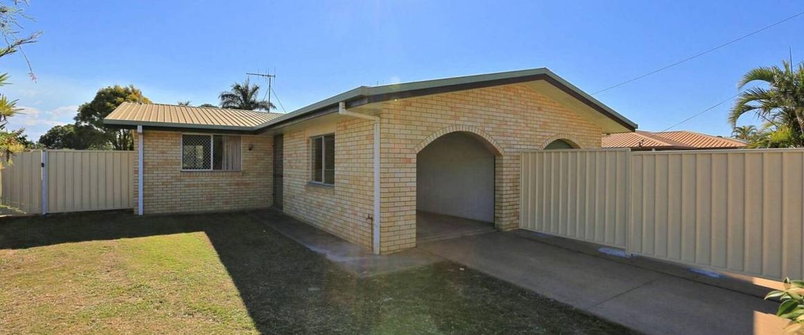 ***APPLICATION APPROVED*** TIDY & MODERN BRICK UNIT - Photo 1