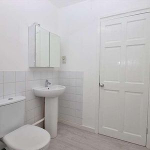 Water Street, Runcorn, WA7 - Photo 2