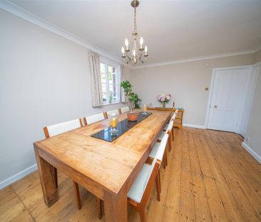 Farnham Lane, Farnham Royal, Slough SL2 - Photo 3