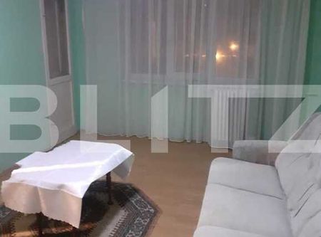 Garsoniera de 35 mp, utilata, zona Craiovita! Pret oportun! - Fotografie 2