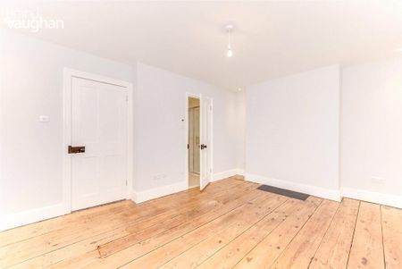 4 bedroom terraced house to rent - Photo 3