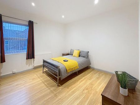 4 bedroom terraced house to rent - Photo 4