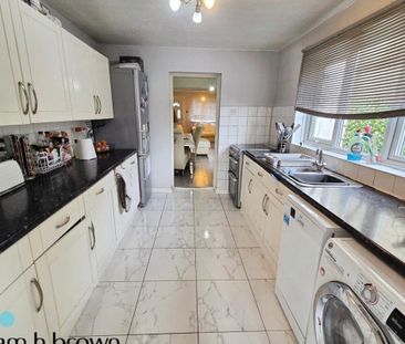 London Road - Photo 4