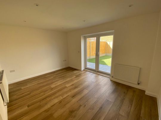 2 bedroom semi-detached house to rent - Photo 1