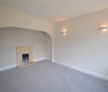 3 Bedroom Semi Detached To Let - Photo 3
