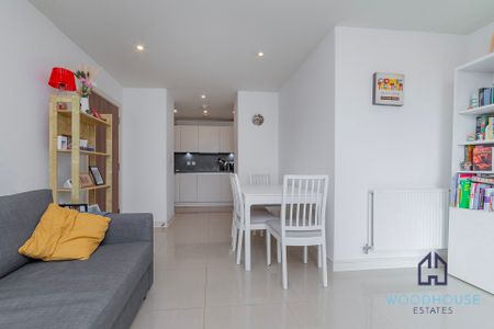 SHEARWATER DRIVE, NW9 - ONE BEDROOM TO RENT - £410PW / £1,775PCM - Photo 3