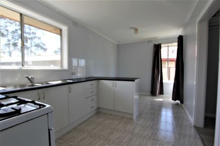 Lovely Property Awaiting a Family! - Photo 4