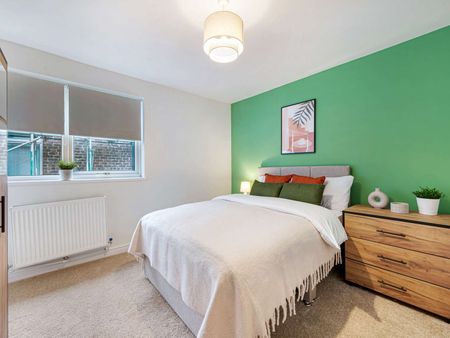 Newly Refurbished 7-Bed House Share In L13! Room 3 (Double) - Photo 4