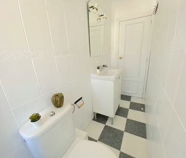 Calle Doctor Serás, Sevilla, Andalusia 41009 - Photo 6