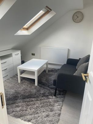 Room in a Shared House, Kingsbury, NW9 - Photo 1