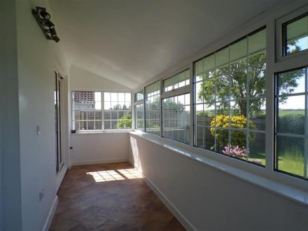 2 bedroom property to rent - Photo 4